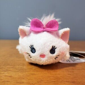 Disney Tsum Tsum Bundle Series #1  Keyring Mystery Package x3 & Marie Plush x1